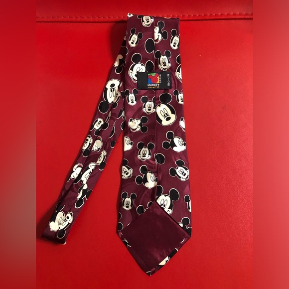 Vintage Mickey Mouse Tie 57” x 3.75” EUC - Picture 4 of 5